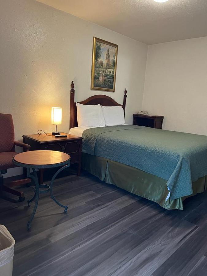 Economy Inn ปาโซโรเบิลส์ ภายนอก รูปภาพ