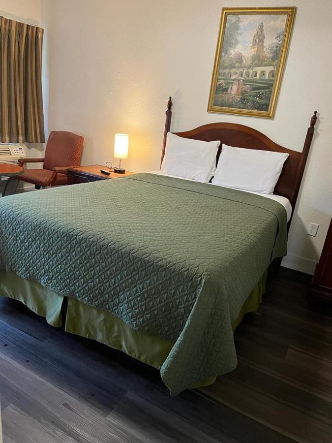 Economy Inn ปาโซโรเบิลส์ ภายนอก รูปภาพ