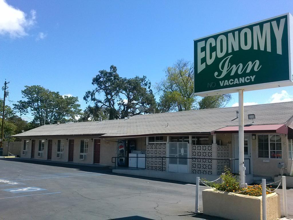Economy Inn ปาโซโรเบิลส์ ภายนอก รูปภาพ