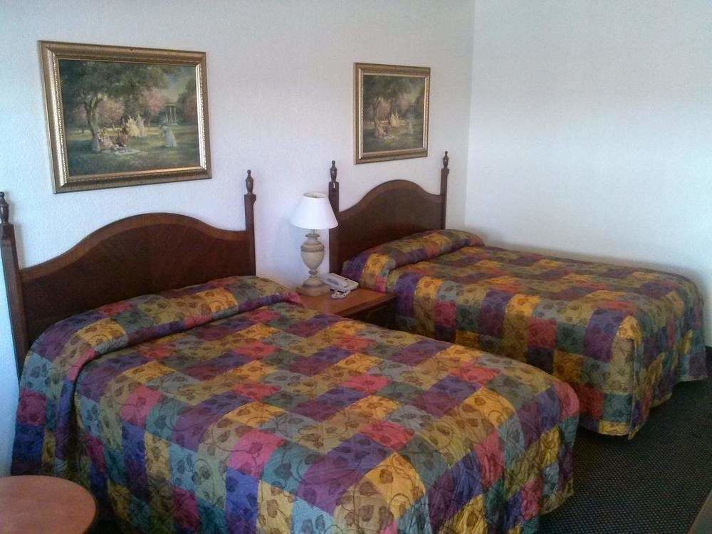 Economy Inn ปาโซโรเบิลส์ ภายนอก รูปภาพ