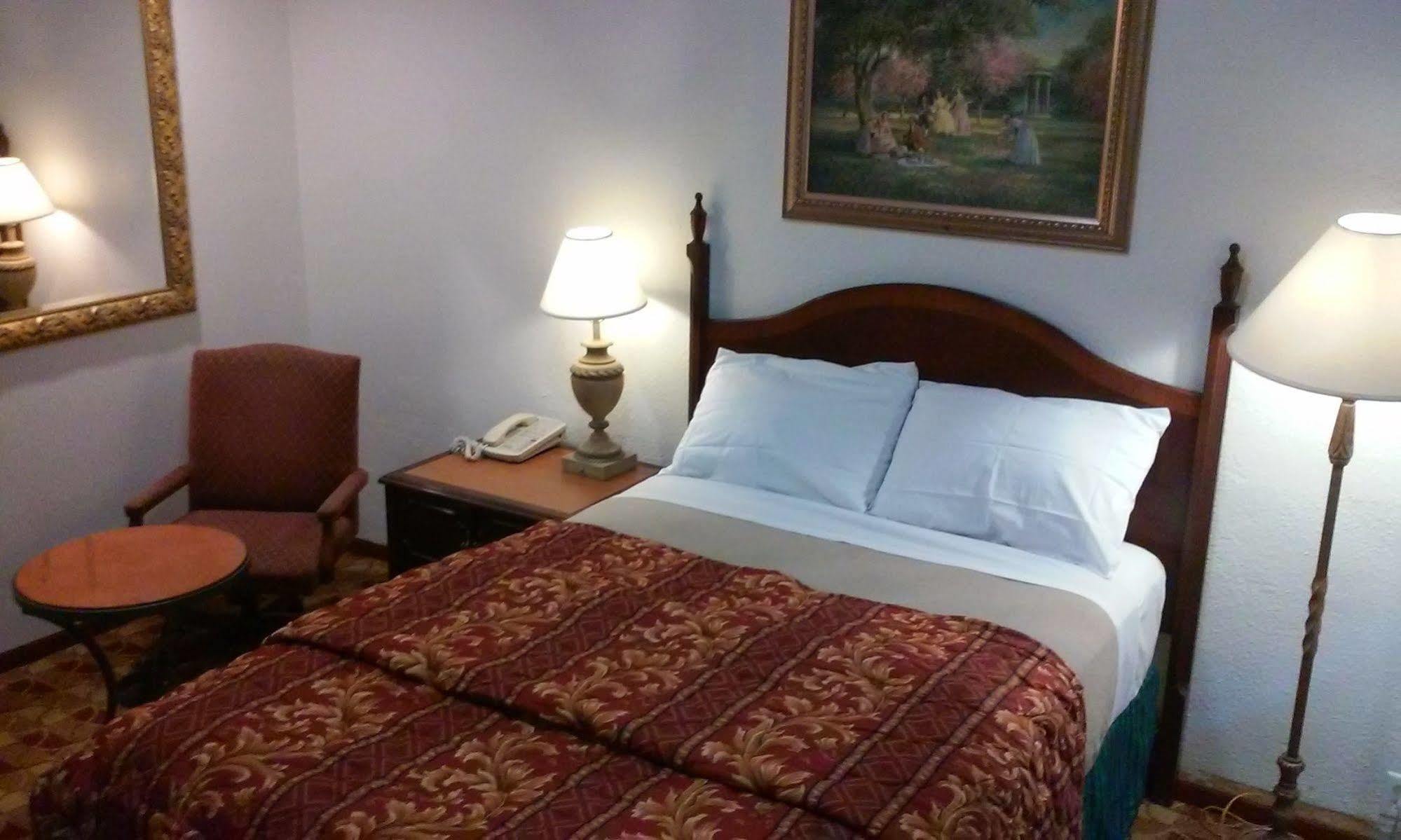 Economy Inn ปาโซโรเบิลส์ ภายนอก รูปภาพ